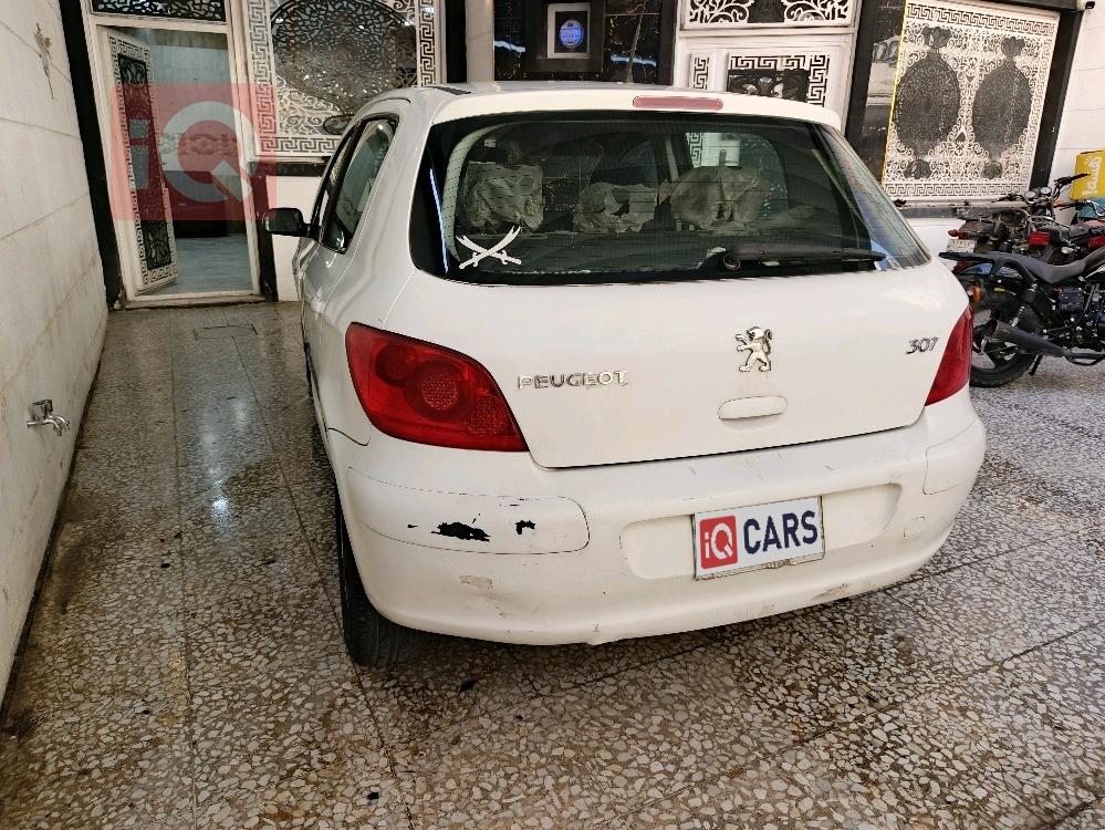 بيجو 307
